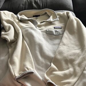 Patagonia Off-White Fleece Pullover